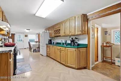  205 Maple Avenue, Hawley, PA 18428 - Photo 24