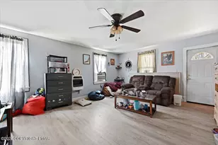 40 Davenport St, Plymouth, PA 18651 - Photo 10