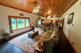 1201 Railroad Ave, Gouldsboro, PA 18424 - Photo 14