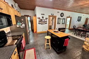 1201 Railroad Ave, Gouldsboro, PA 18424 - Photo 4
