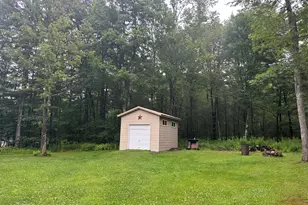 1201 Railroad Ave, Gouldsboro, PA 18424 - Photo 30