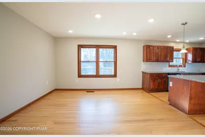  902 Thornberry Court, East Stroudsburg, PA 18302 - Photo 16