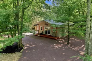 101 Keats Ln, Albrightsville, PA 18210 - Photo 2