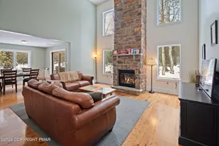 2236 Hillcrest Dr, Pocono Pines, PA 18350 - Photo 8