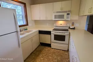 146 Foxfire Dr, Mount Pocono, PA 18344 - Photo 2