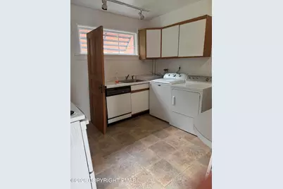  722 Scott Street #B, Stroudsburg, PA 18360 - Photo 10