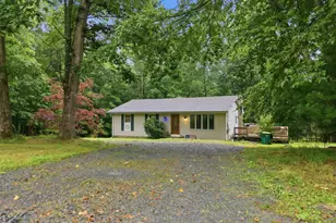 191 Hemlock Rd, Tannersville, PA 18372 - Photo 1