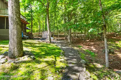  424 Saunders Drive, Bushkill, PA 18324 - Photo 32