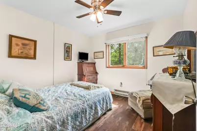  424 Saunders Drive, Bushkill, PA 18324 - Photo 16
