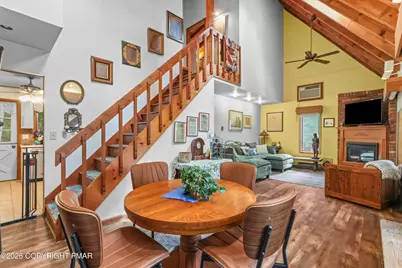  424 Saunders Drive, Bushkill, PA 18324 - Photo 10