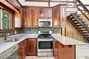 6520 Runnymeade Ln, Tobyhanna, PA 18466 - Photo 10