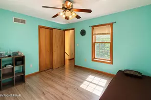 135 Mountain Top Cir, Bushkill, PA 18324 - Photo 22
