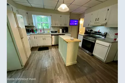  320 W Ridge Street, Lansford, PA 18232 - Photo 4