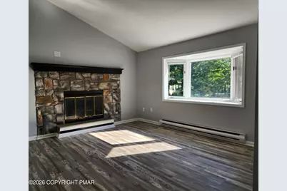  15 Pointe Street #2nd floor, Mount Pocono, PA 18344 - Photo 2