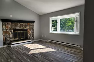 15 Pointe St, Mount Pocono, PA 18344 - Photo 2