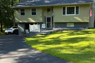 103 Waterview Dr, Hawley, PA 18428 - Photo 2