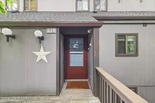 138 Cross Country Ln, Tannersville, PA 18372 - Photo 4