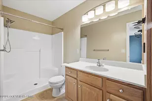 3435 Fury Ct, Washington Township, PA 18080 - Photo 30