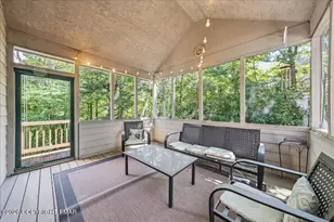 133 Conifer Ln, Pocono Pines, PA 18350 - Photo 4