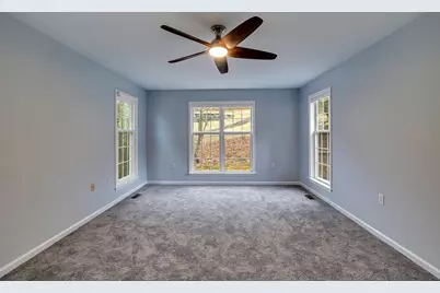  212 Hawthorne Village Court, East Stroudsburg, PA 18302 - Photo 10