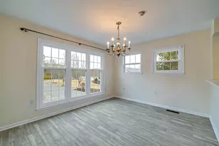 212 Hawthorne Village Ct, East Stroudsburg, PA 18302 - Photo 6