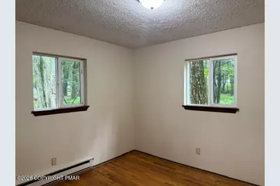  5185 Hummingbird Drive, Pocono Summit, PA 18346 - Photo 8