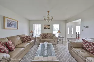 42 Louis Cir, Drums, PA 18222 - Photo 8