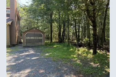  1023 Salamanca Drive, Tobyhanna, PA 18466 - Photo 6