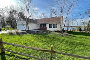 1255 Hawthorn Terrace, Pocono Summit, PA 18346 - Photo 2