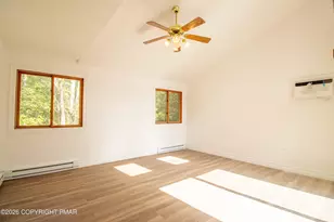 1142 Yorkshire Ln, Bushkill, PA 18324 - Photo 40