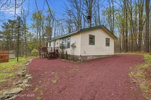 173 Bushkill Dr, Pocono Lake, PA 18347 - Photo 4