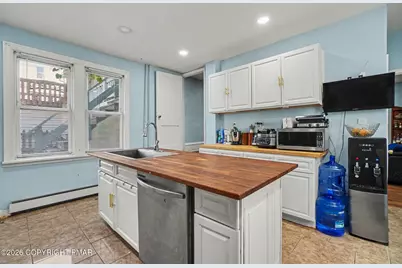  616 Seybert Street, Hazleton, PA 18201 - Photo 10