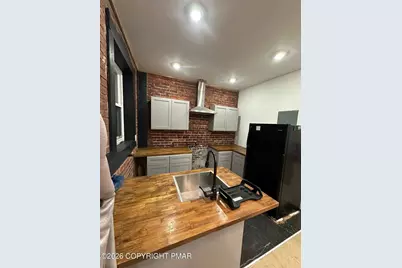  34 N Main Street, Shenandoah, PA 17976 - Photo 4