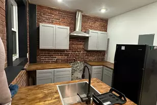 34 N Main St, Shenandoah, PA 17976 - Photo 4