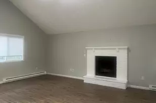 8465 Bumble Bee Way, Tobyhanna, PA 18466 - Photo 4
