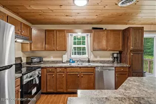 255 Hillary Dr, Freeland, PA 18224 - Photo 8