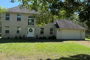 109 Colleen Dr, Blakeslee, PA 18610 - Photo 1