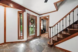 5719 Wildflower Cir, Stroudsburg, PA 18360 - Photo 8