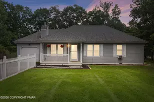 7 Flagstone Ln, East Stroudsburg, PA 18302 - Photo 1