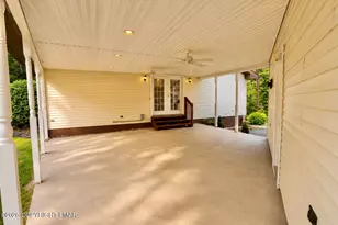 126 Lilac Dr, East Stroudsburg, PA 18301 - Photo 6
