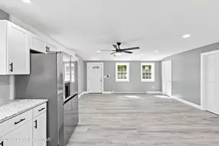 1035 Mt Tom Rd, East Stroudsburg, PA 18301 - Photo 8