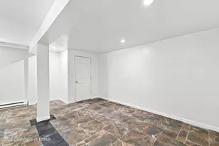 1035 Mt Tom Rd, East Stroudsburg, PA 18301 - Photo 26