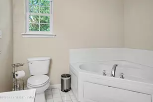 220 Nadine Blvd, Pocono Summit, PA 18346 - Photo 10