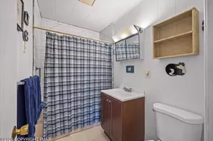 2130 Fawn Ln, Bushkill, PA 18324 - Photo 12