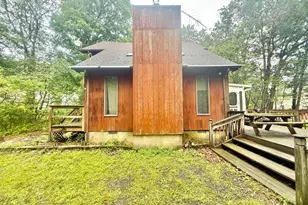 108 Tulip Trail, Tobyhanna, PA 18466 - Photo 2