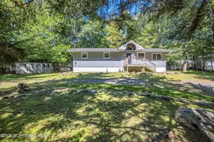 5262 Holiday Dr, Pocono Summit, PA 18346 - Photo 1
