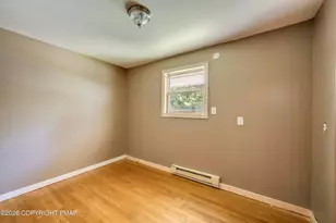 5262 Holiday Dr, Pocono Summit, PA 18346 - Photo 18