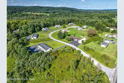 219 Lamplight Drive, Brodheadsville, PA 18322 - Photo 8