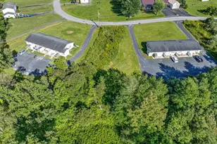 219 Lamplight Dr, Brodheadsville, PA 18322 - Photo 6