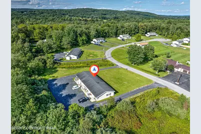  219 Lamplight Drive, Brodheadsville, PA 18322 - Photo 4
